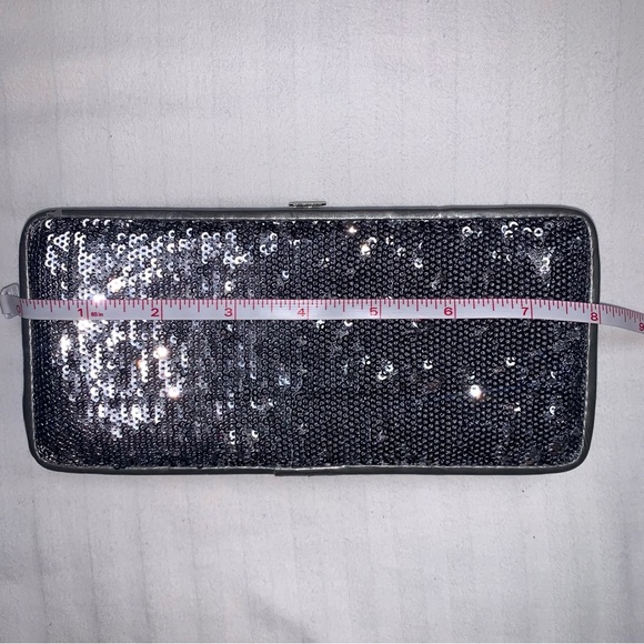 🆕 Silver Sequin Clutch Wallet Women’s Card Holder 2 Section Flippy Expressions - Picture 8 of 10